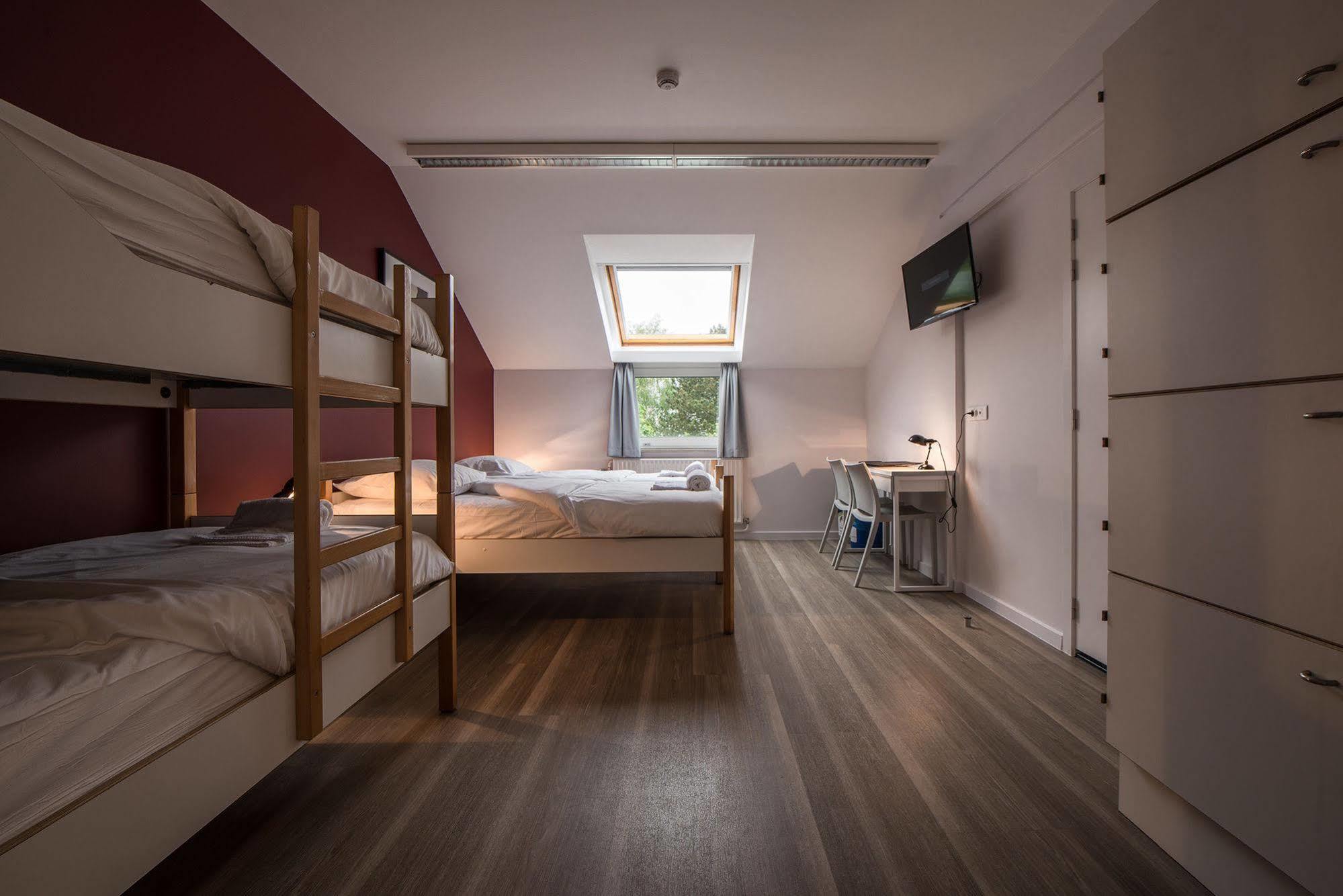 Auberge Des 3 Fontaines Auderghem Экстерьер фото